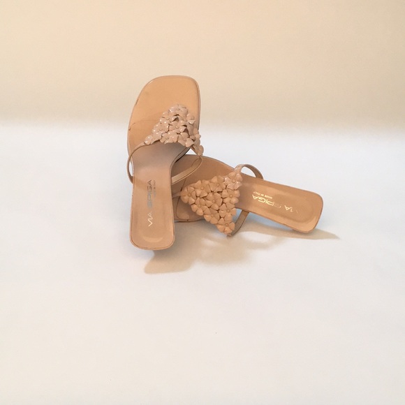 Via Spaga Sandals - Picture 5 of 7